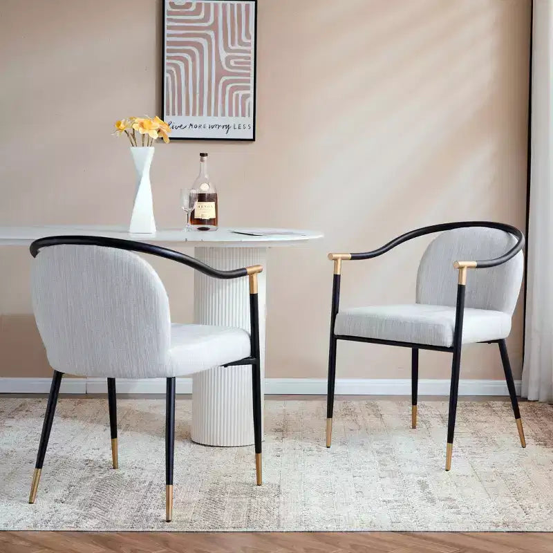 Silla de comedor tapizada en beige, respaldo estilo King Louis, juego de 2
