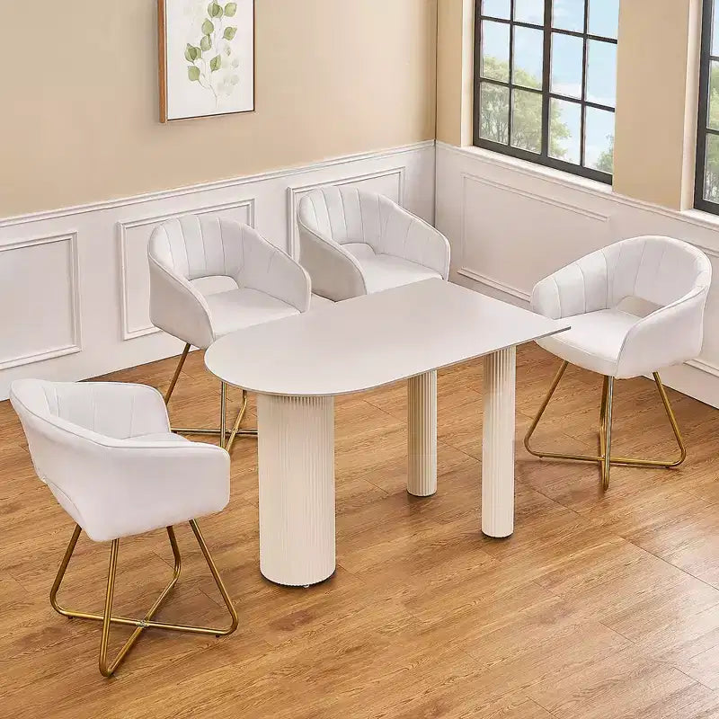 Sillón Acentual de Terciopelo Blanco con Base de Metal Dorado, Asiento y Respaldo Acolchados, 1 Plaza
