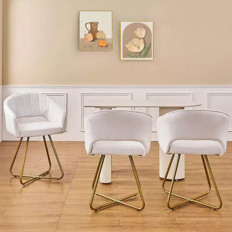 Sillón Acentual de Terciopelo Blanco con Base de Metal Dorado, Asiento y Respaldo Acolchados, 1 Plaza