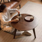 Mesa de centro redonda de madera marrón, 3 patas, 1 persona