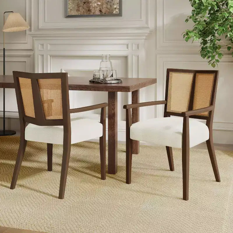 Sillas de Comedor Tapizadas con Brazos en Beige/Marrón Oscuro y Respaldo de Ratán, Juego de 2
