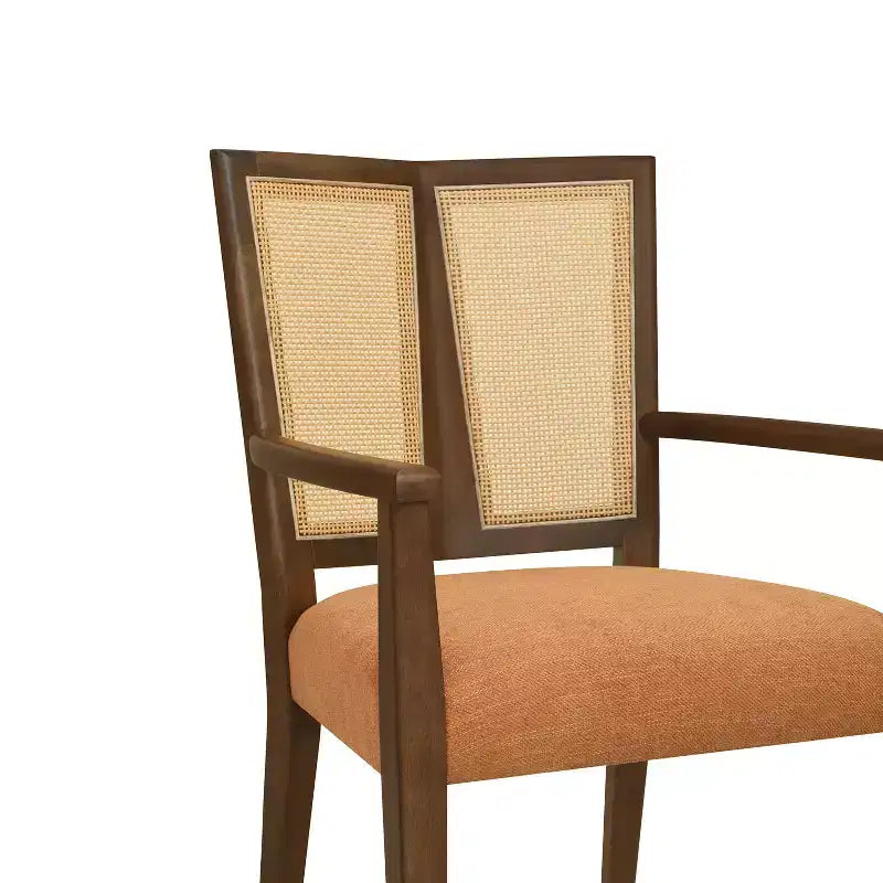 Sillas de Comedor Tapizadas con Brazos en Beige/Marrón Oscuro y Respaldo de Ratán, Juego de 2