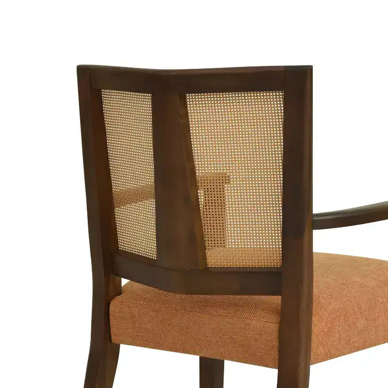 Sillas de Comedor Tapizadas con Brazos en Beige/Marrón Oscuro y Respaldo de Ratán, Juego de 2