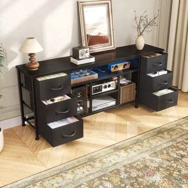 Mueble de TV negro con luces LED y 6 cajones de tela, montaje para 1 persona, para televisores de hasta 60"