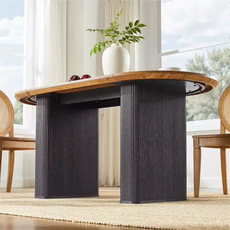 Mesa de comedor ovalada, capacidad 4 a 6 personas, color negro/marrón/natural